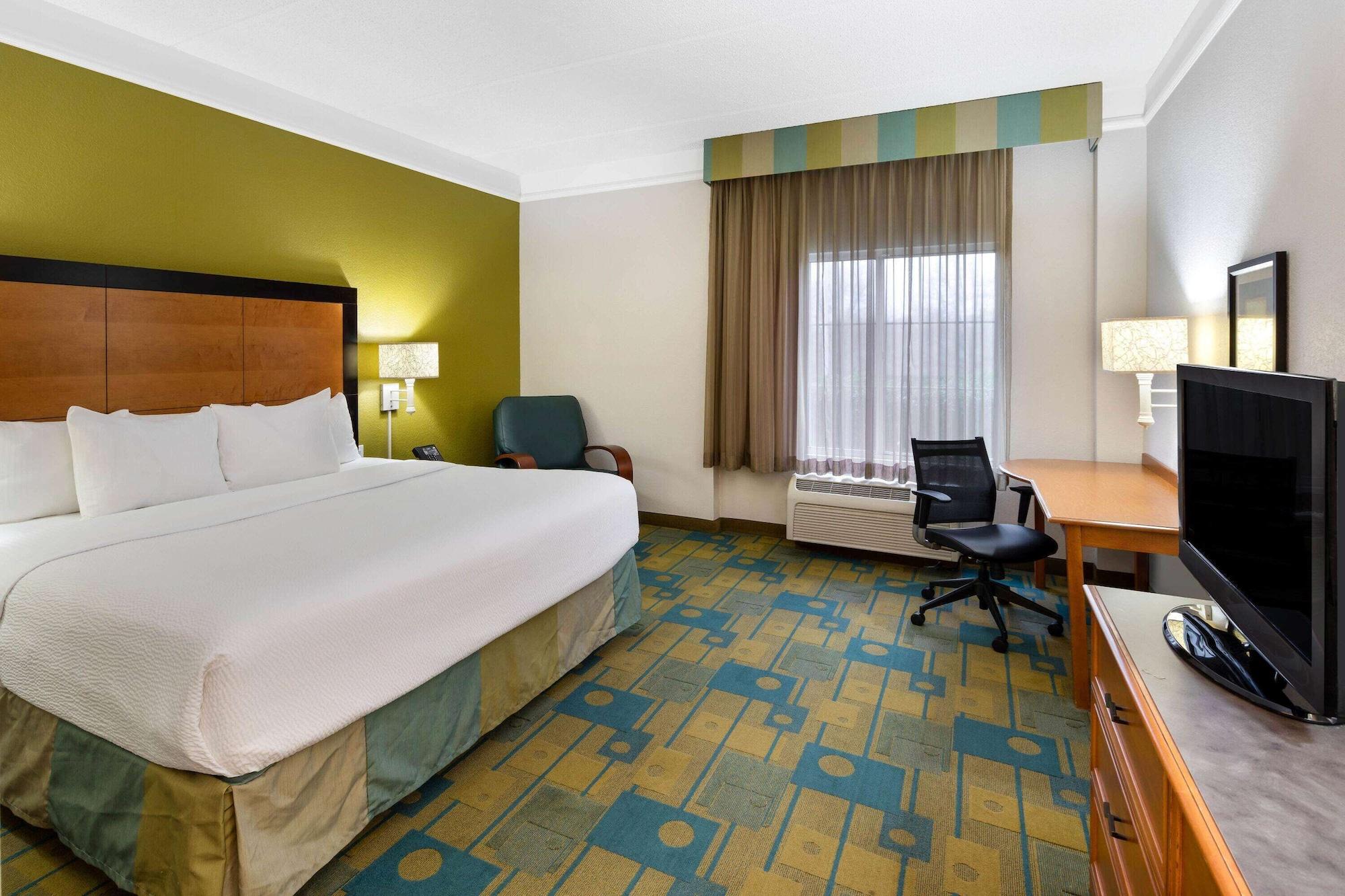 Hotel La Quinta By Wyndham Haywood 3*