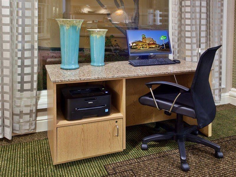 La Quinta By Wyndham Haywood 3* Greenville