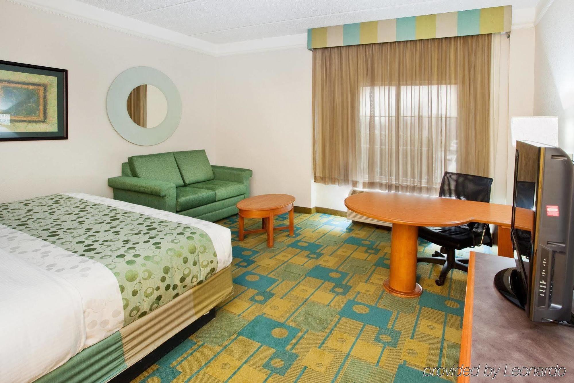 La Quinta By Wyndham Haywood 3* Greenville